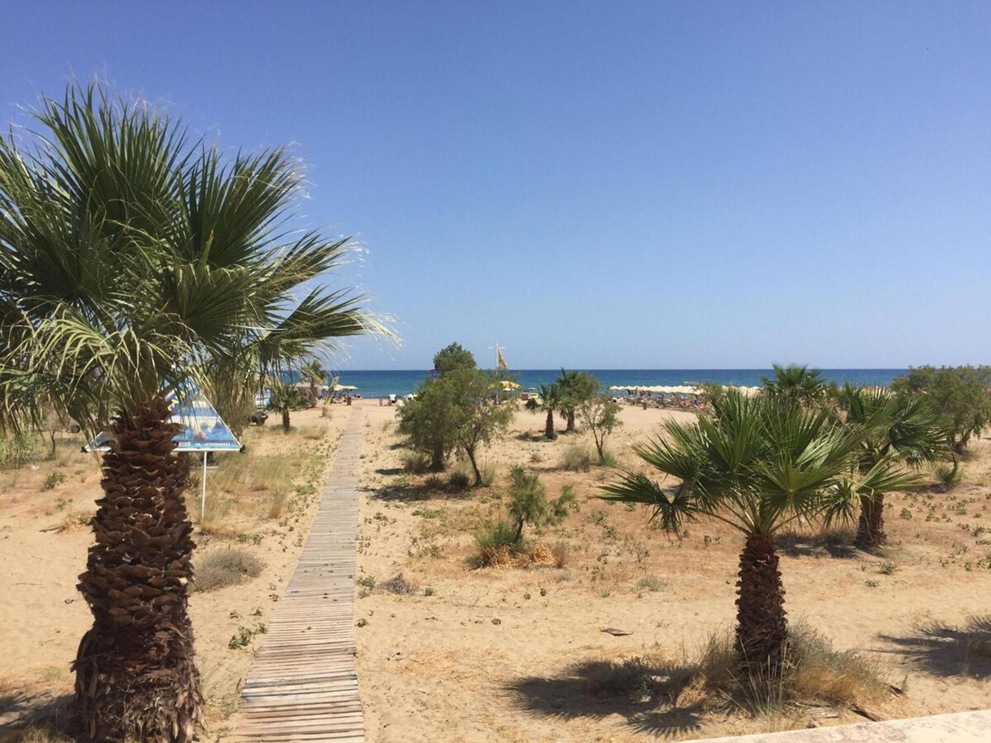 Erieta Sea View Apartment50M From The Beach Resmo Dış mekan fotoğraf
