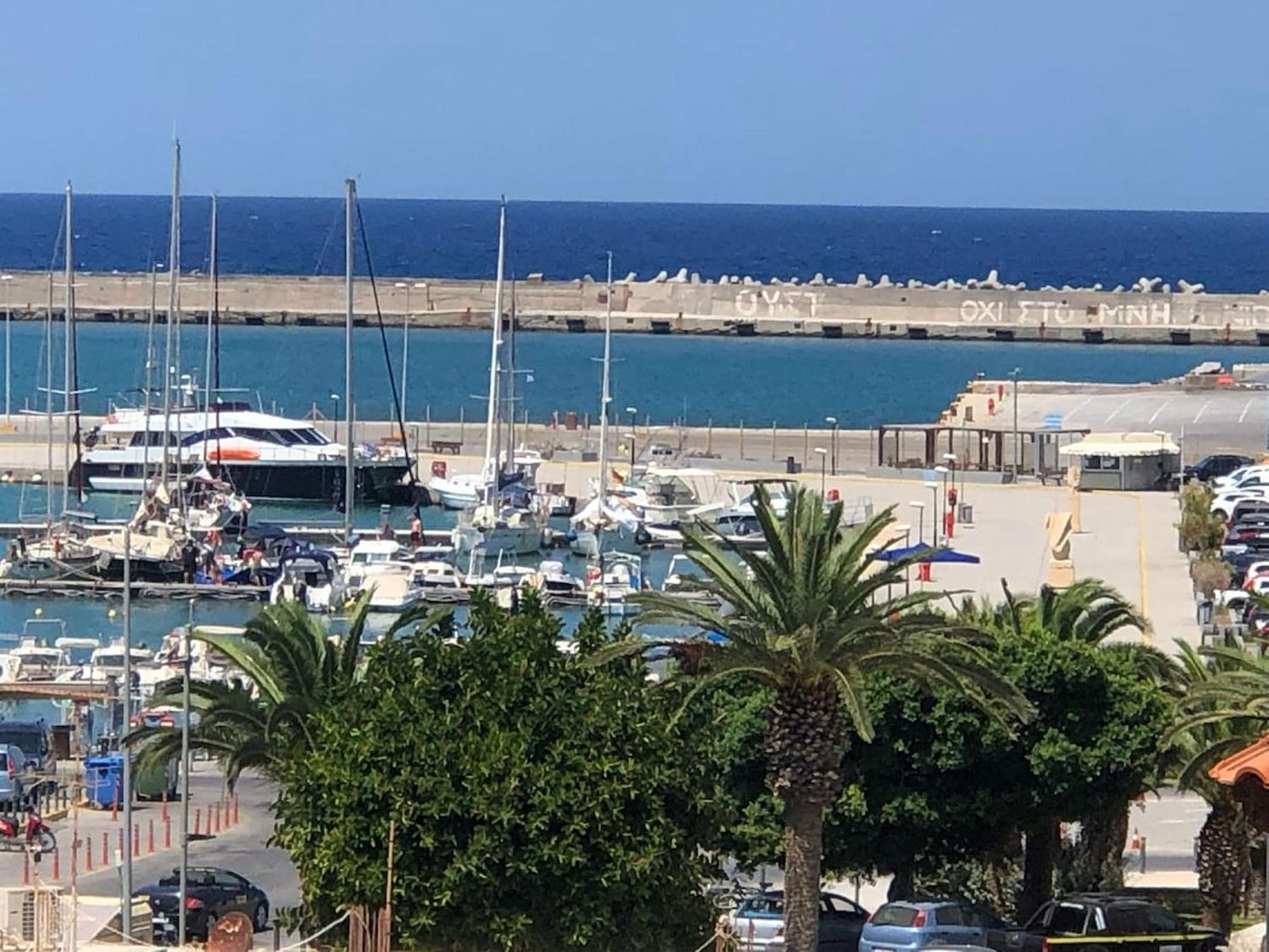Erieta Sea View Apartment50M From The Beach Resmo Dış mekan fotoğraf